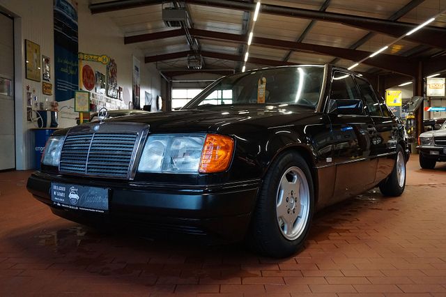 Mercedes-Benz 300 Turbodiesel*147 PS*KLIMA*AIRBAG*SHZ*GARANTIE