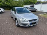 Ford Focus 1,6 Ghia Ghia - Ford Focus aus 2006: Ghia
