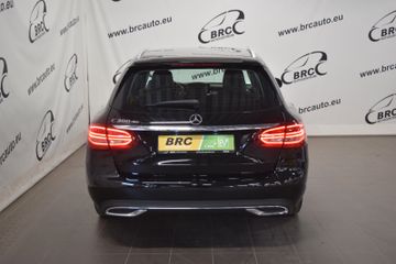Mercedes C 300 - 4
