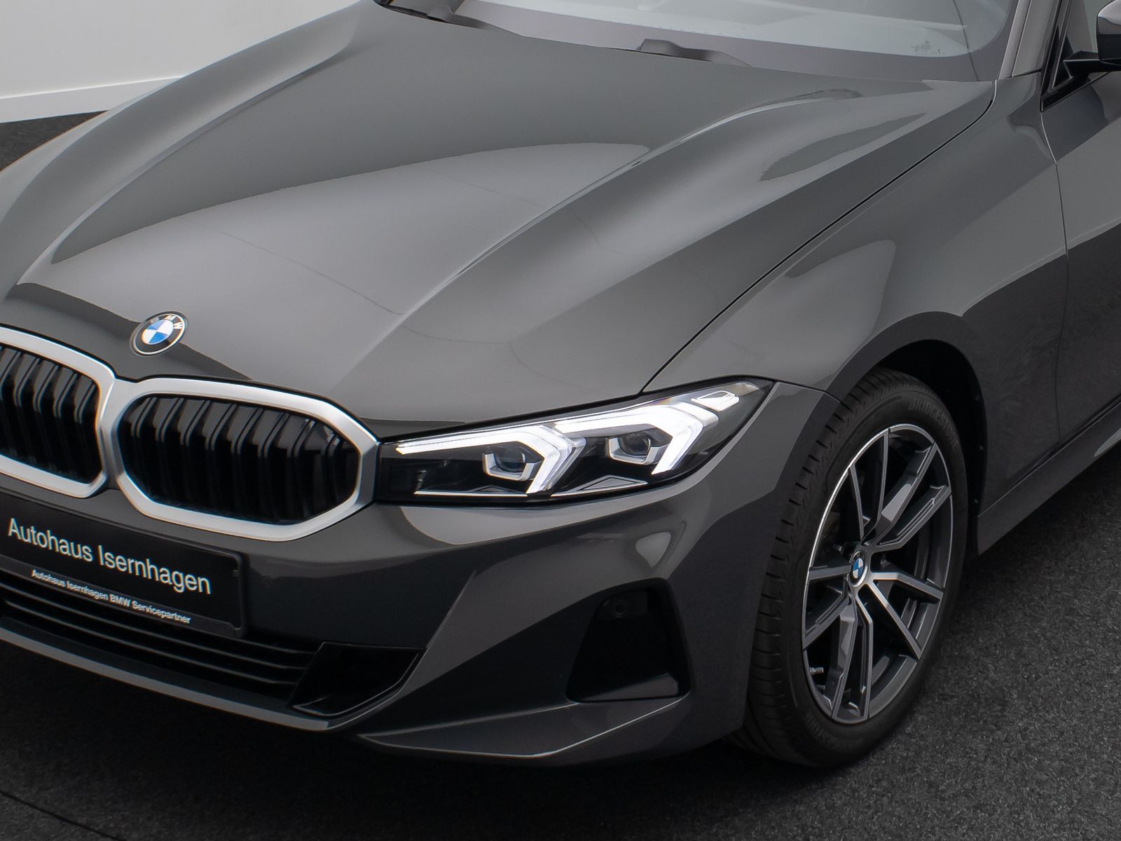 Fahrzeugabbildung BMW 318d Sport Leder DAB Individual DrivAssis 18Zoll