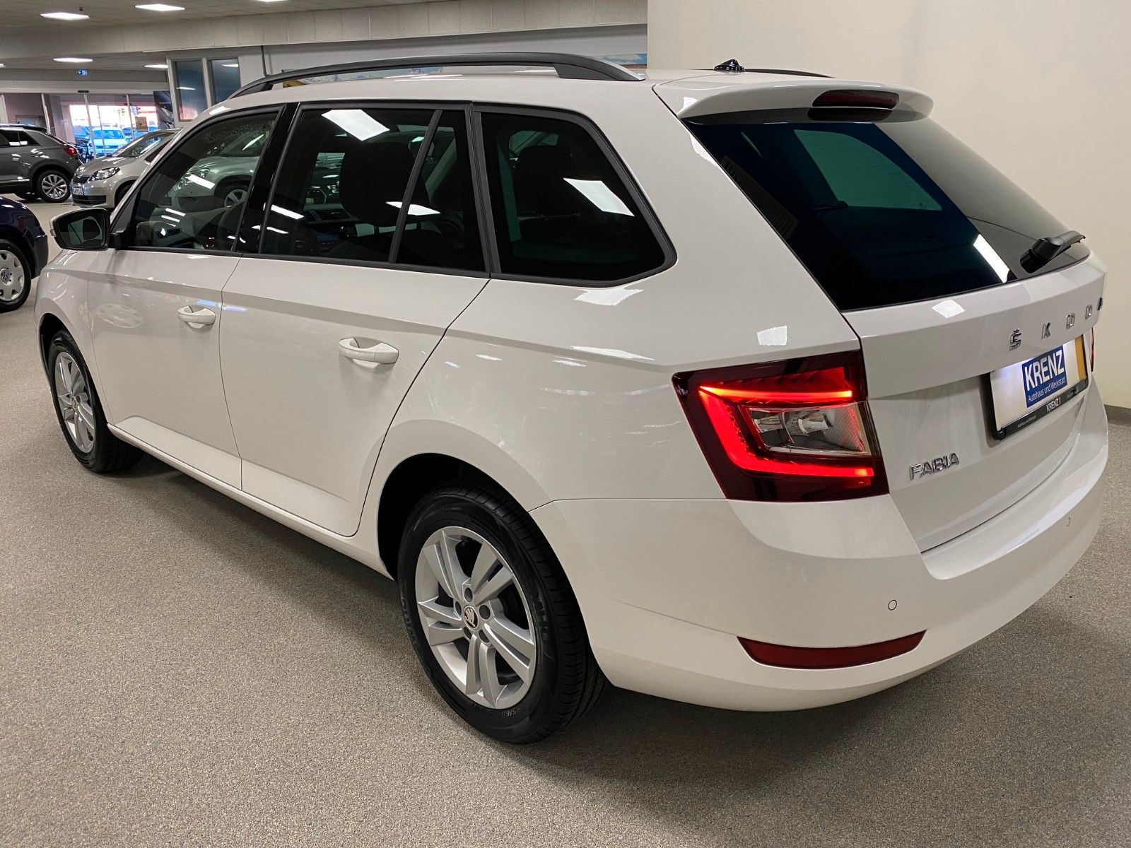 Fahrzeugabbildung SKODA Fabia 1.0 TSI AMBITION COMBI+3 Jahre GARANTIE+BC
