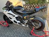 Yamaha YZF  R6  RJ15 - YAMAHA SCHWARZ R6