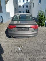 Audi A4 2.0 TDI 140kW quattro S line S line - Audi A4: 140 TDI