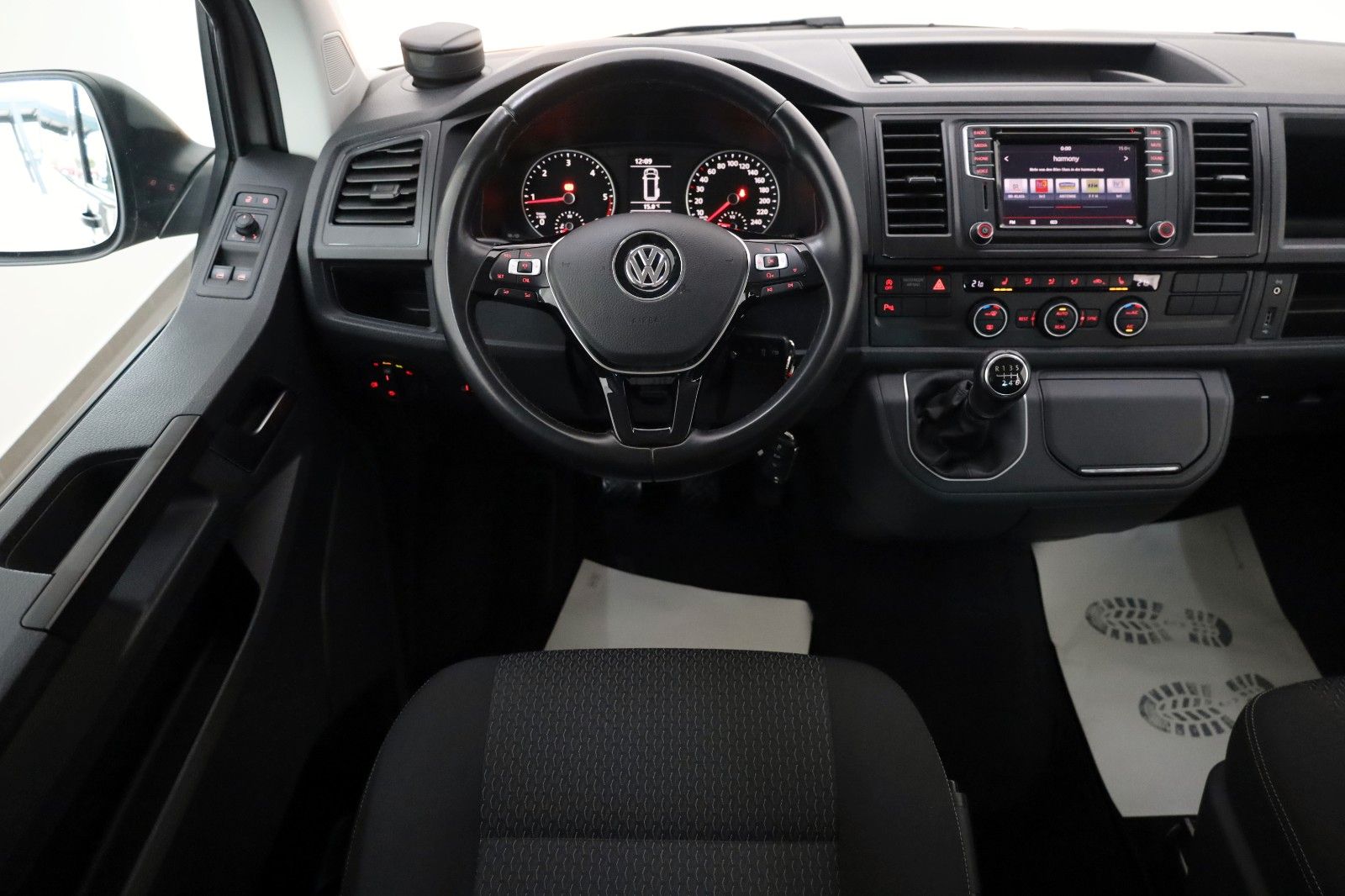 Fahrzeugabbildung Volkswagen T6 Multivan Trendline ACC,SH,PDC,AHK,Allwetter