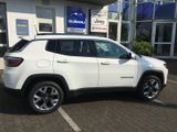 Jeep Compass 1,4 ltr. Limited 4WD - Jeep Compass mit Benzin-Antrieb: Allradantrieb, Geländewagen