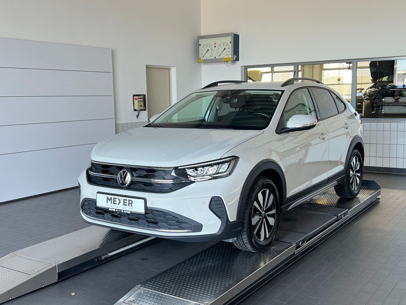 Fahrzeugabbildung Volkswagen Taigo Move 1.0 TSI *LED,R2D,PDC,16''-LM*