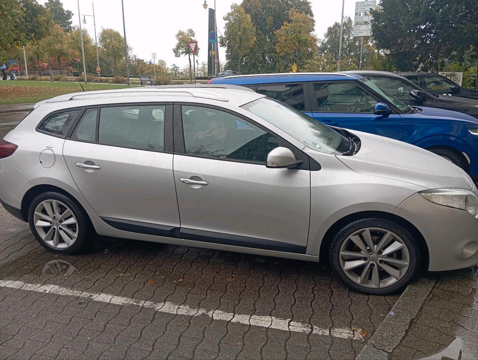 Renault Megane 2010 — engine
