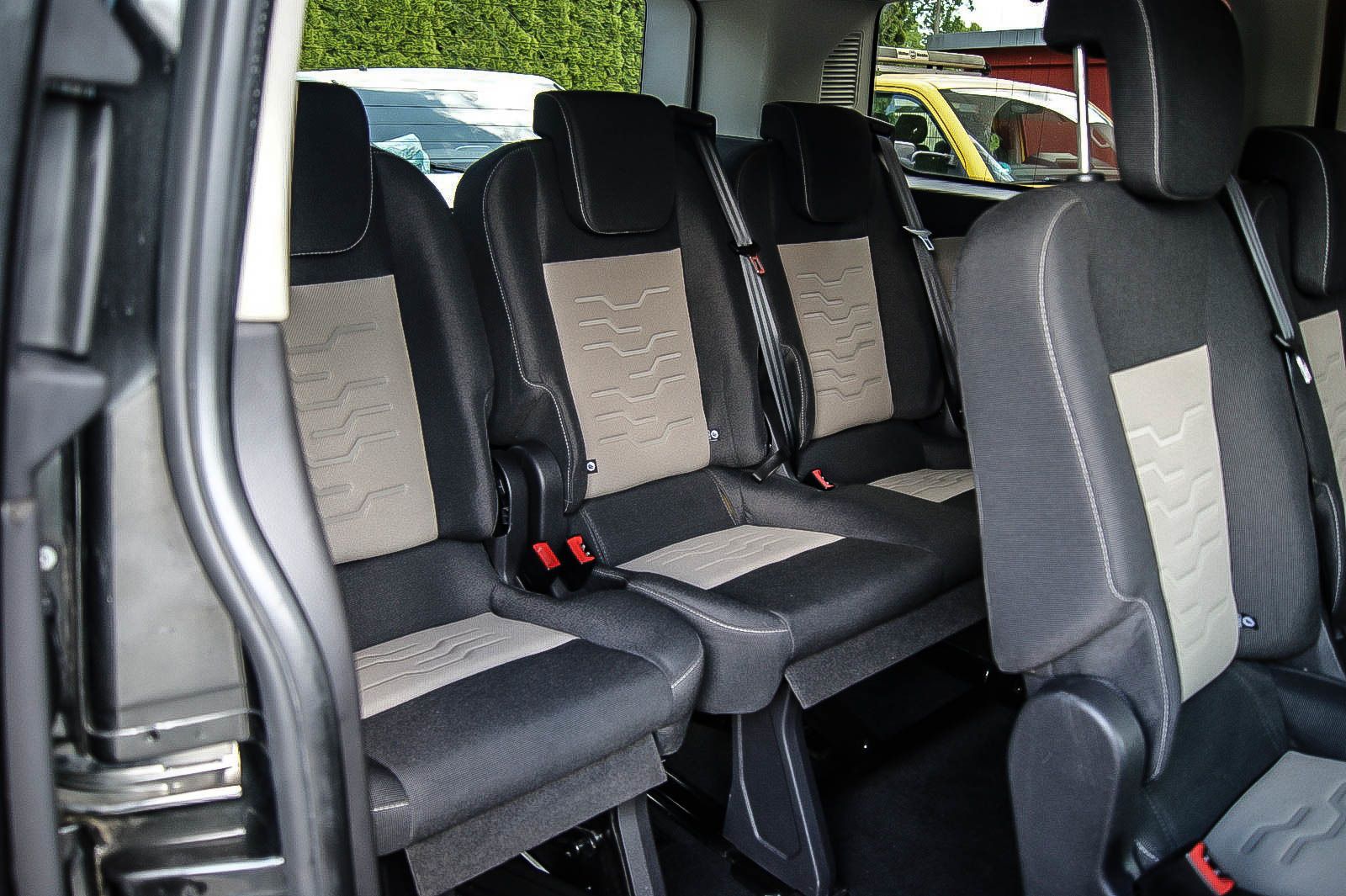 Fahrzeugabbildung Ford Tourneo Custom 2.0TDCi Auto 8-SITZE NAVI 1.HAND