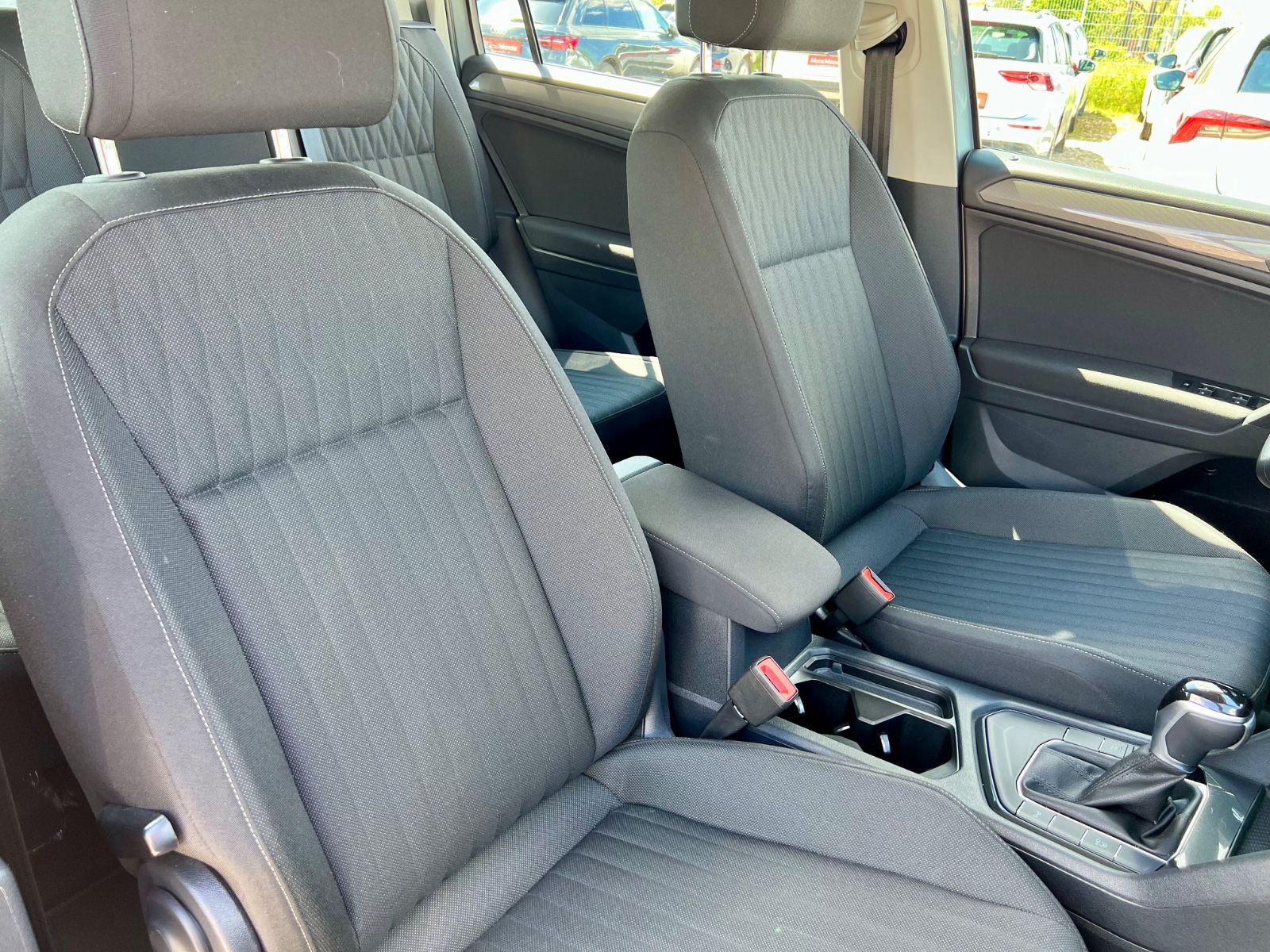 VW Tiguan Allspace Life 7-SITZE AAC NAVI GZJR