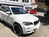 BMW X5 xDrive48i - - BMW X5: Weiß
