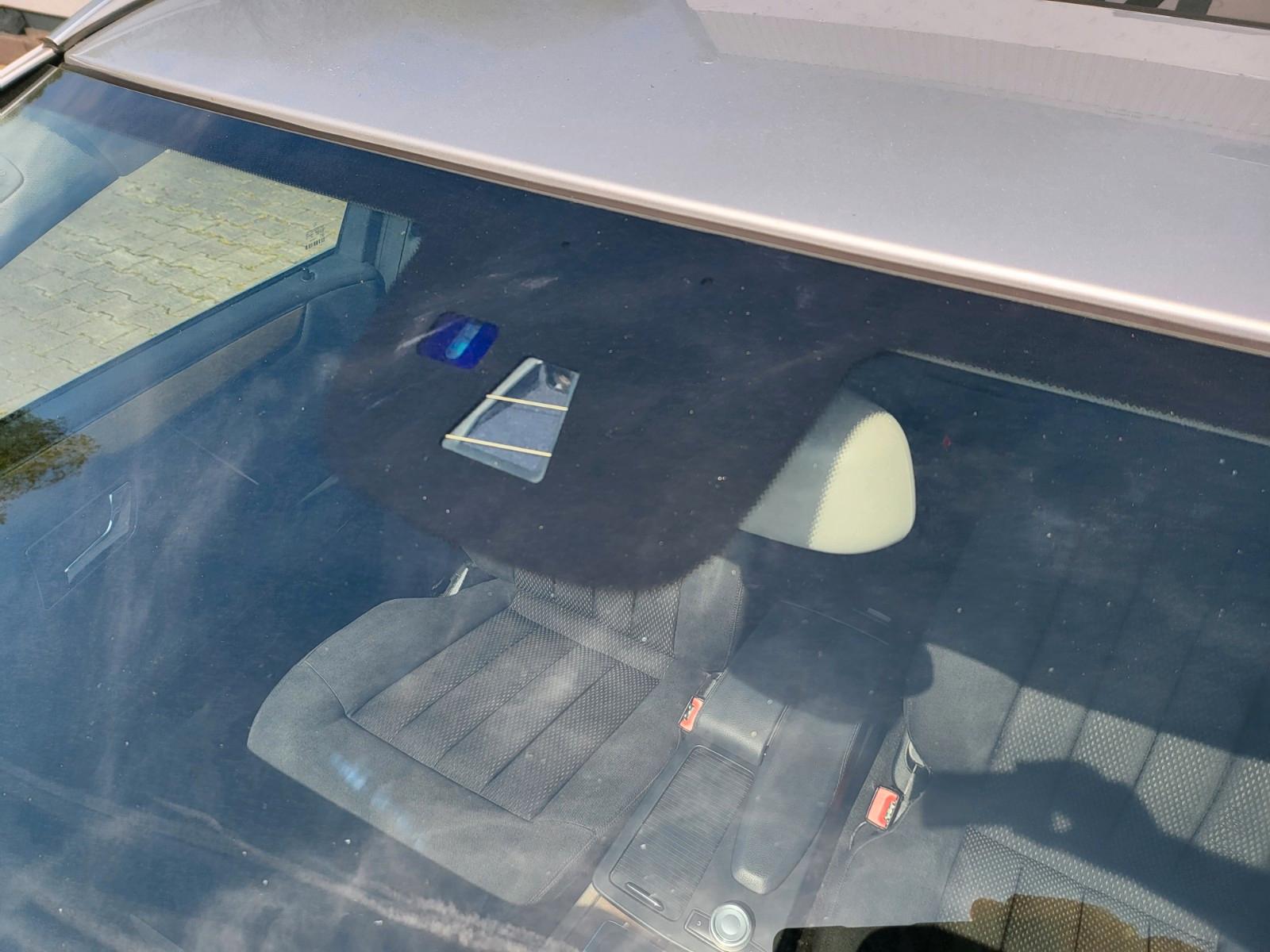 Mercedes-Benz E220 2011 — photo 22