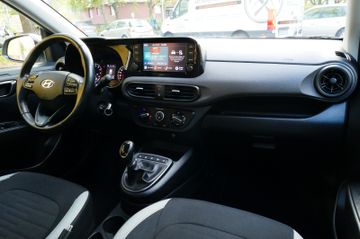 Fahrzeugabbildung Hyundai i10 Trend #Sitz/Lenkradheizung#Apple Car Play