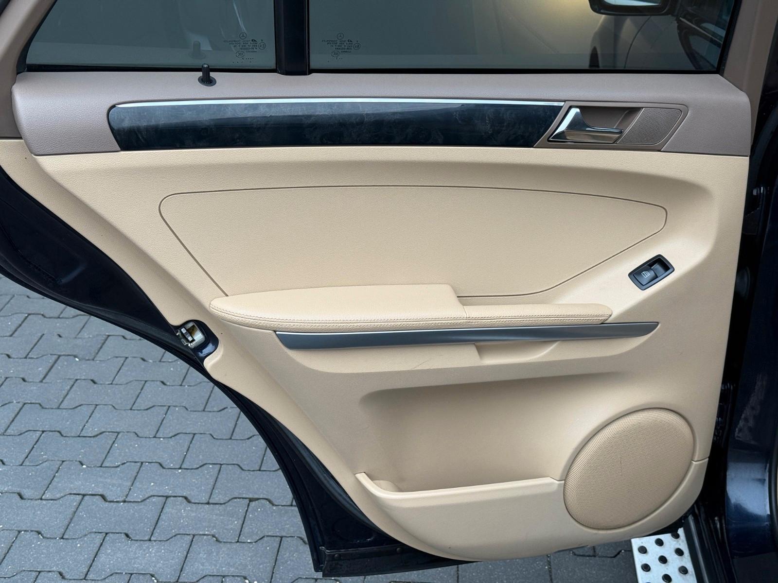 MERCEDES-BENZ ML 420 CDI V8 4.0 306ch 4MATIC - CUIR - TOIT OUVRANT - SIÈGES VENTILÉS - SUSPENSION PNEUMATIQUE - ATTELAGE 3,5T