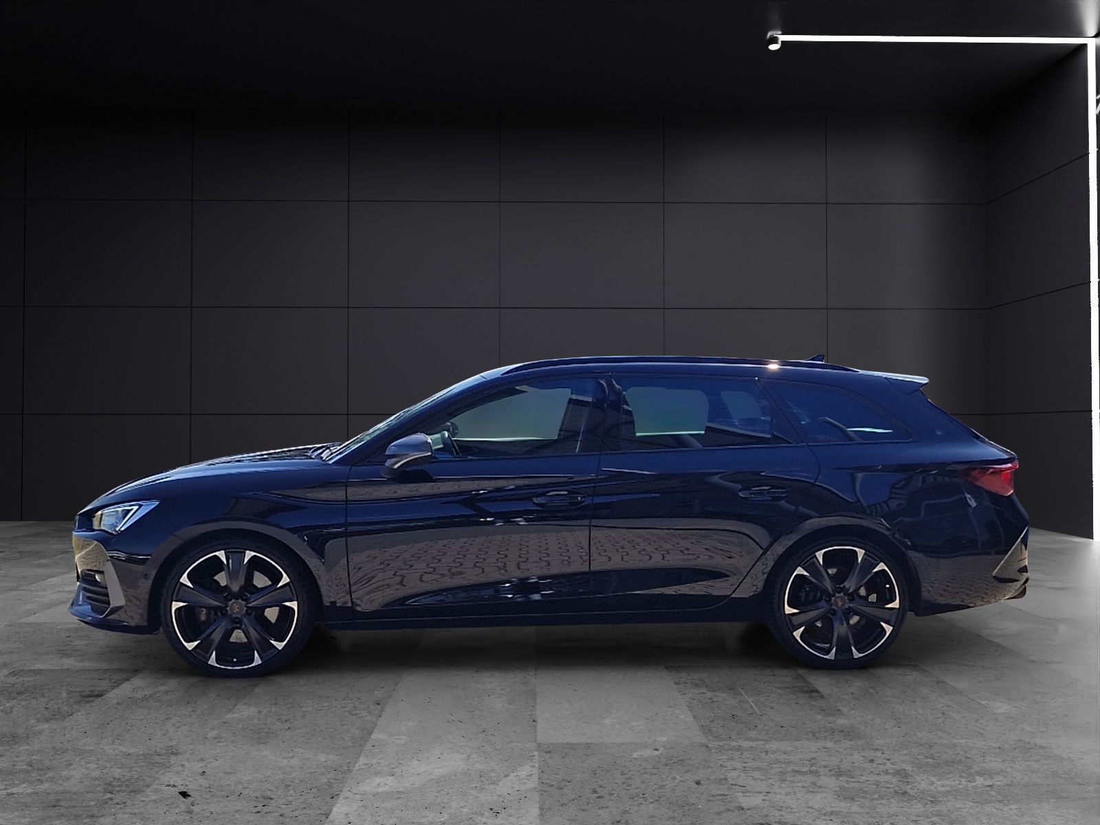 Fahrzeugabbildung CUPRA Leon Sportstourer VZ 4Drive LED Navi ACC SHZ RFK