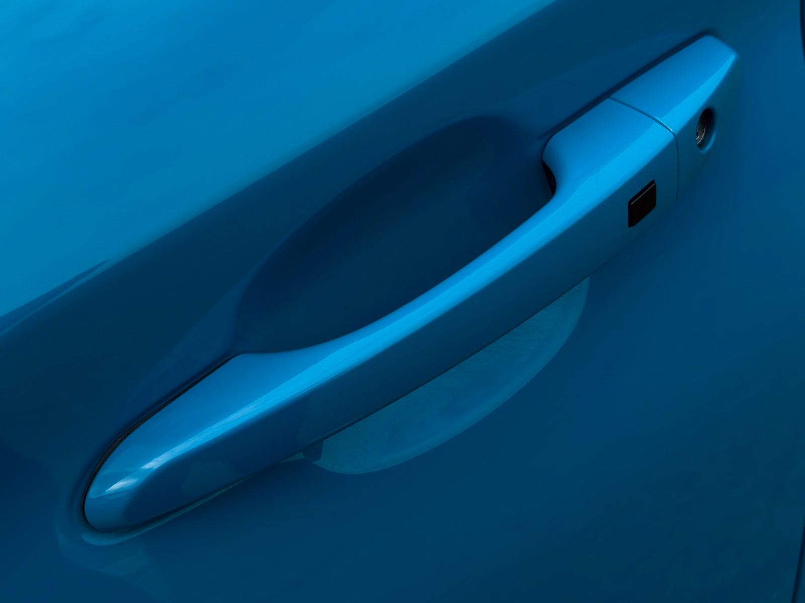 Fahrzeugabbildung Hyundai KONA E Basis 2WD LKAS CAM CarPlay DAB+ 17" 305km