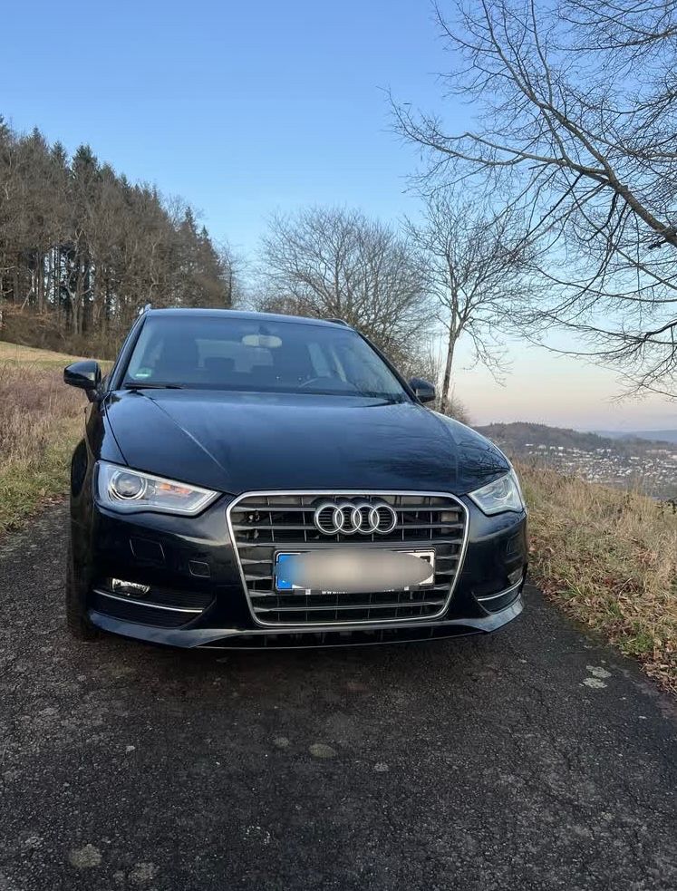 AUDI A3 1.6 TDI Ambiente Sportback