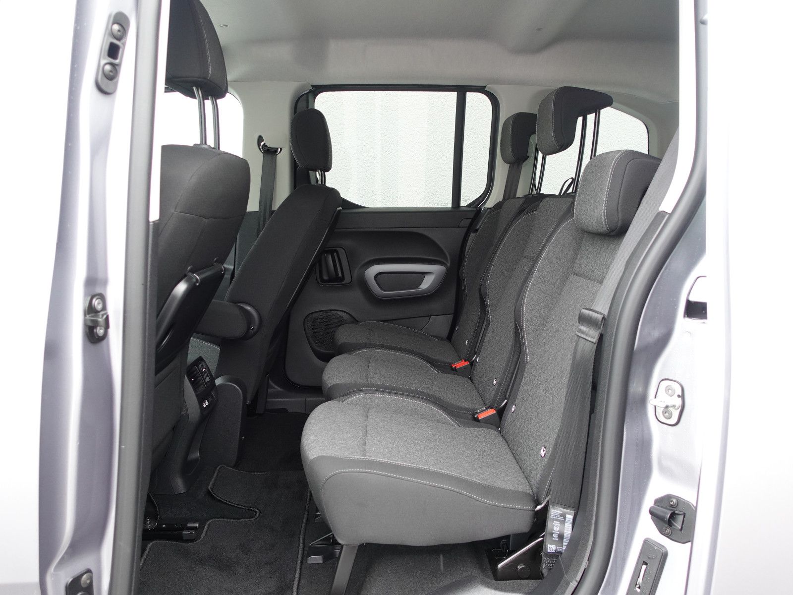 Fahrzeugabbildung Opel Combo Life 1.5 Diesel Automatik PDC,Kamera,Navi