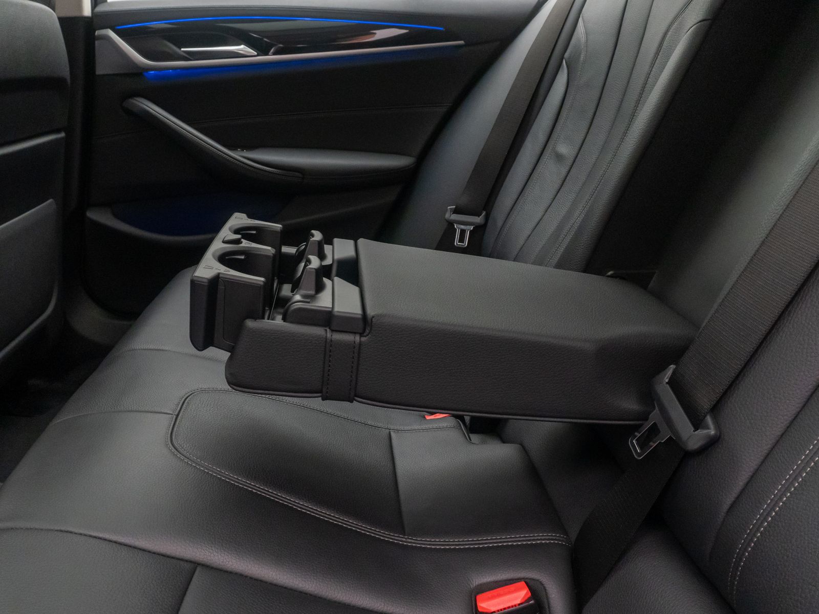 Fahrzeugabbildung BMW 520d Luxury Line 360&deg;DAB Alarm DisplKey Panorama