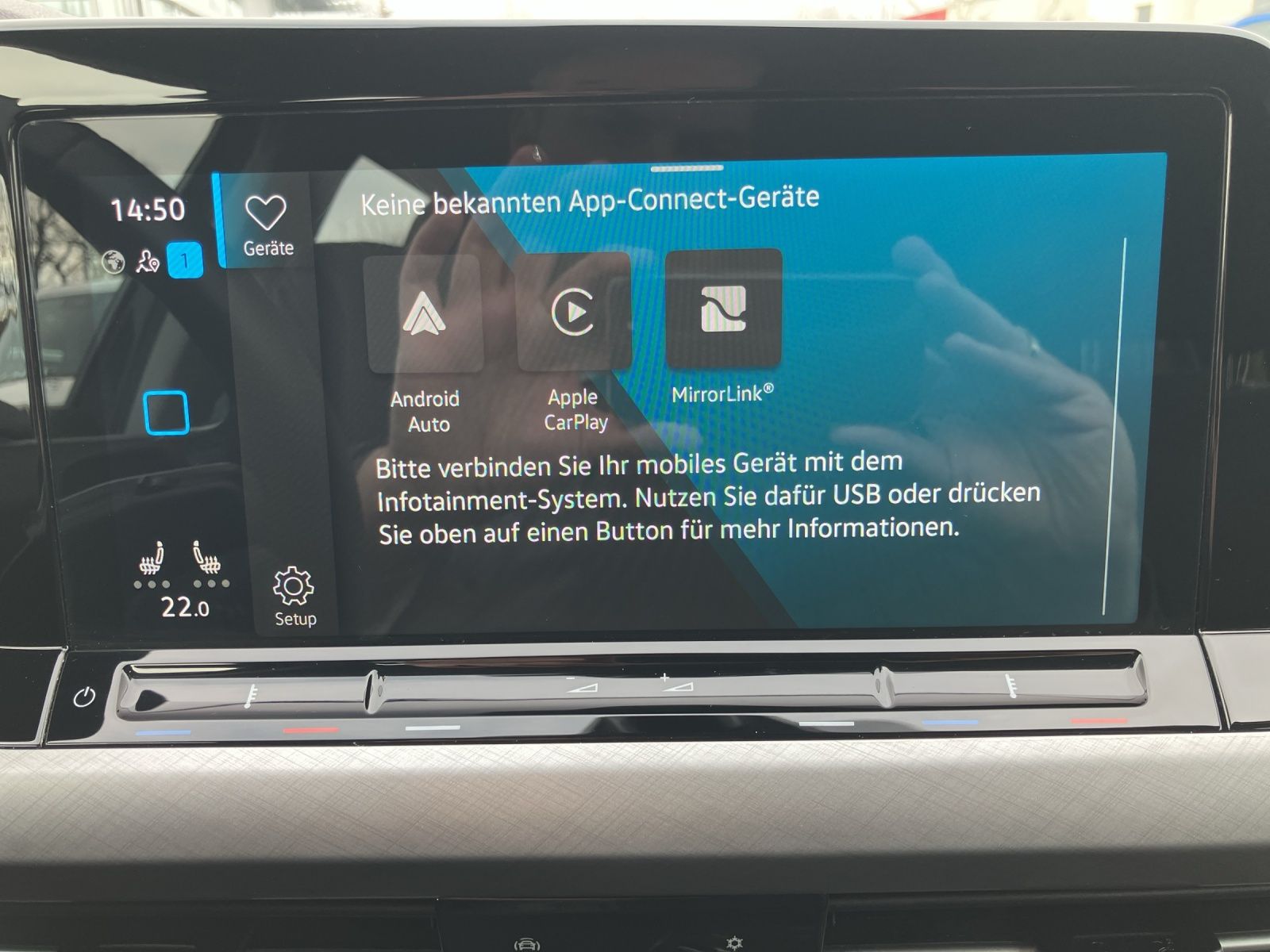 Fahrzeugabbildung Volkswagen Golf VIII Variant Life TDI DSG LED SH PDC Ambien