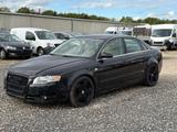 Audi A4 Lim. 3.0 TDI quattro / NAVI / PDC - Audi A4 aus 2004: 3.0