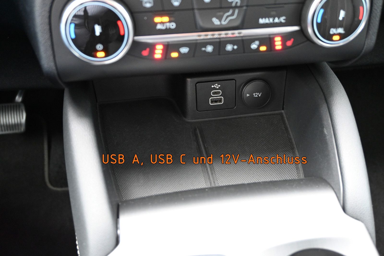 Fahrzeugabbildung Ford Kuga 2.0 D Aut. 4WD VIGNALE °ACC°HEAD-UP°STANDHZ