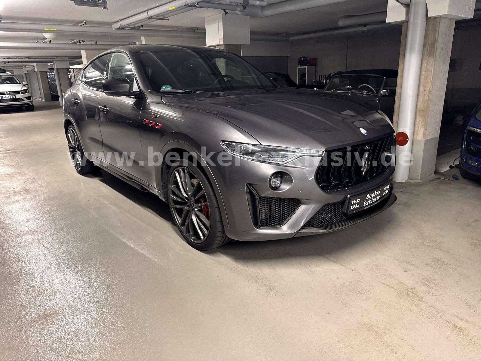 Maserati Levante 3.8 V8 Trofeo [Carbon]