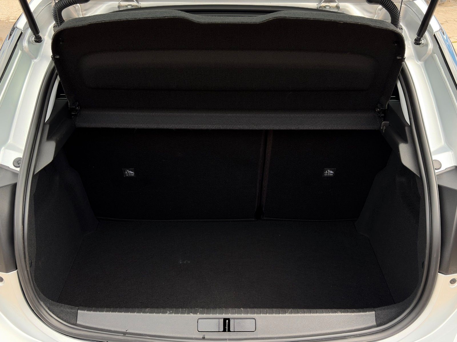 Fahrzeugabbildung Opel Corsa F 1.2 DIT S&S Elegance TEMP LHZ PDC CarPl.