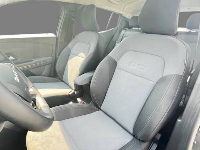 Fahrzeugabbildung Dacia Sandero Stepway Extreme+ TCe 110 inkl. Servicepa