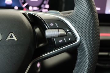 Fahrzeugverkauf 16 Skoda Kodiaq 1.5 TSI AHK Matrix Panoramadach Kamera