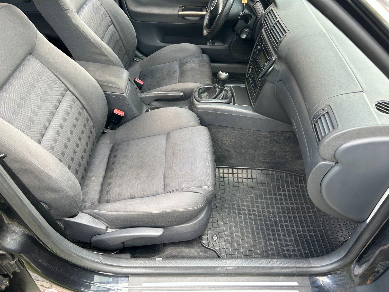 Volkswagen Passat 2004 — photo 11