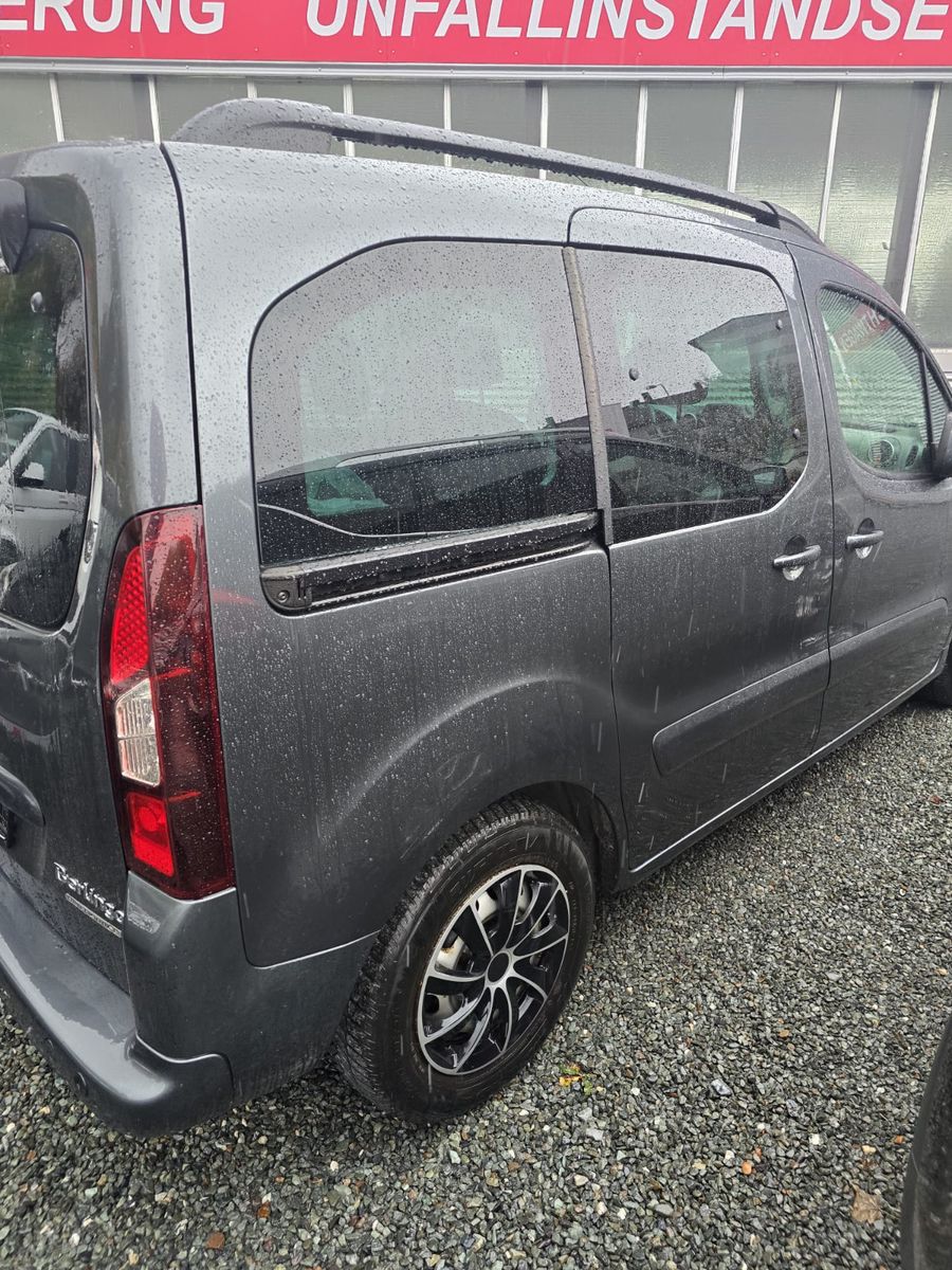 Fahrzeugabbildung Citroën Berlingo Multispace KINDER-PAKET AUS 1.HAND