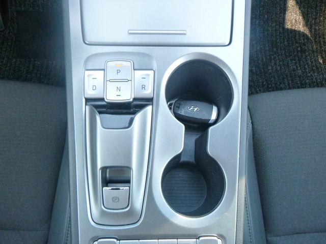Fahrzeugabbildung Hyundai Kona Style Elektro 2WD >Wärmepumpe/KAM/NAV<
