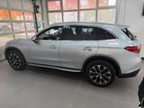 Mercedes-Benz GLC 300 4MATIC  - 6 Monate alt wie NEU