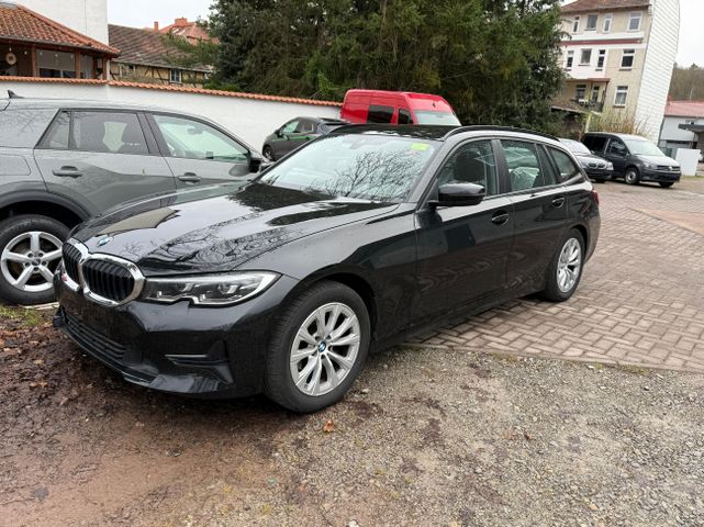 BMW 318 d Advantage LED+NAV+SHZ+KAM+DAB+TEMP+PARK+M