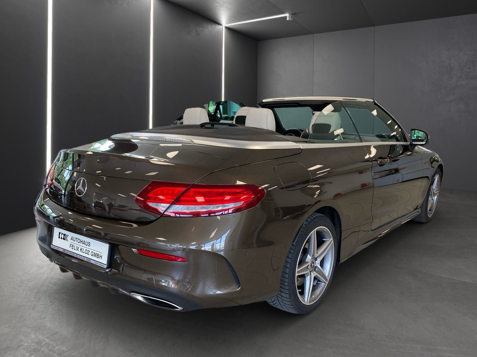 Fahrzeugabbildung Mercedes-Benz C 300 AMG*Burmester*Distro*Totwink*LED*Kam*AHK*