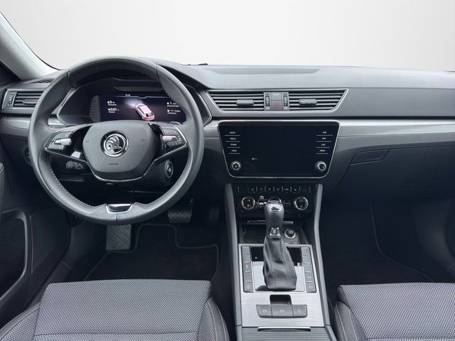 Fahrzeugabbildung SKODA Superb Combi Style 2.0 TDI 147 kW *AHK*