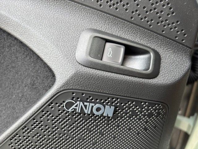 Fahrzeugabbildung SKODA Elroq 85 First Edition+AHK+NAVI+BHZ FRONT+MASSAG