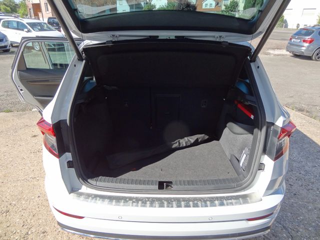 Fahrzeugabbildung Skoda Karoq Sportline 4x4/Virtual/LED/DSG/2.Hd/AHK/