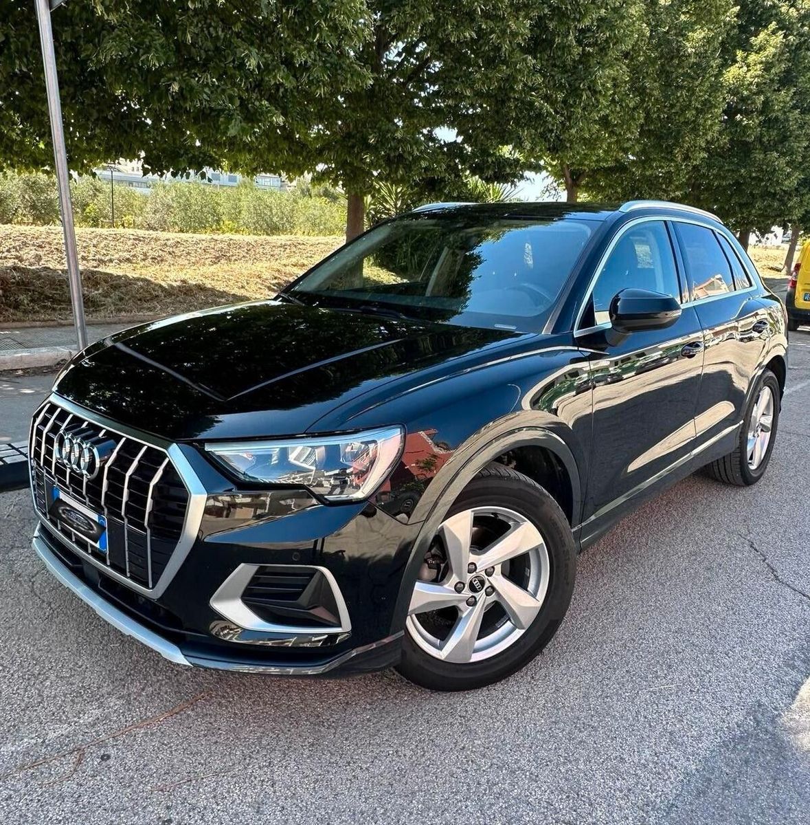 Audi Q3 35 TDI S tronic line (PARI AL NUOVO)