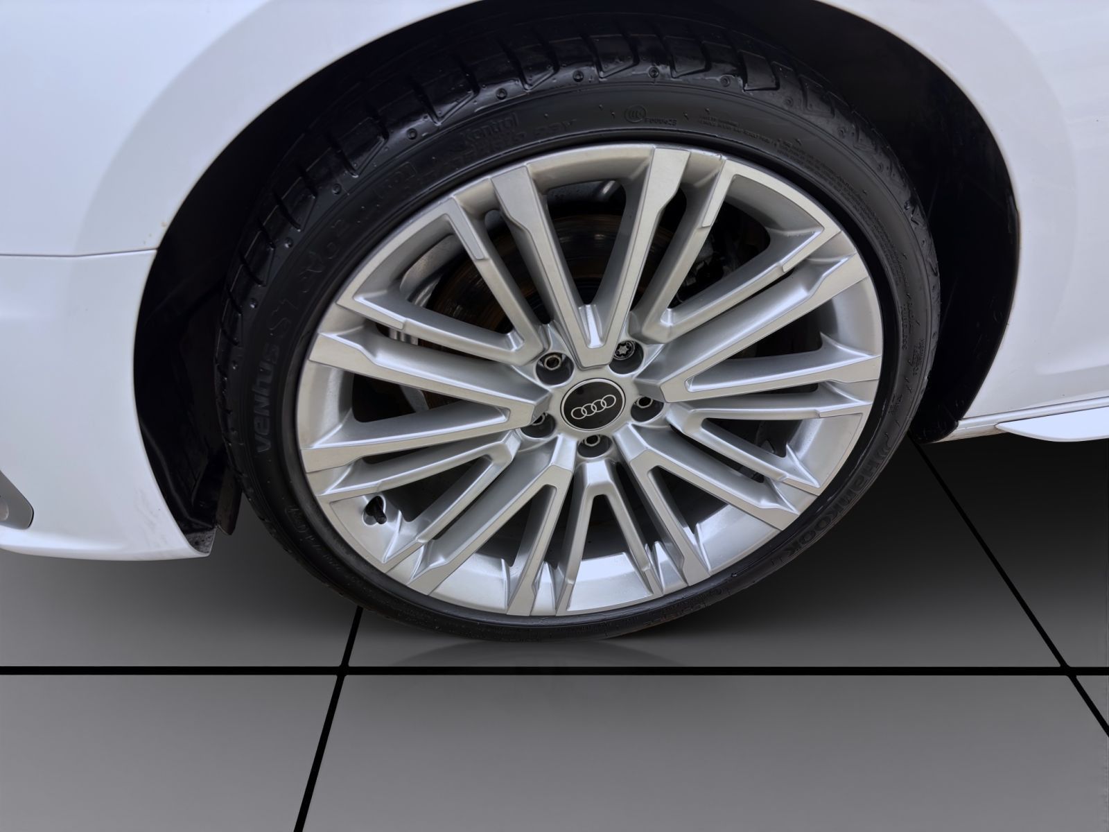 Audi A4 - Bild 9
