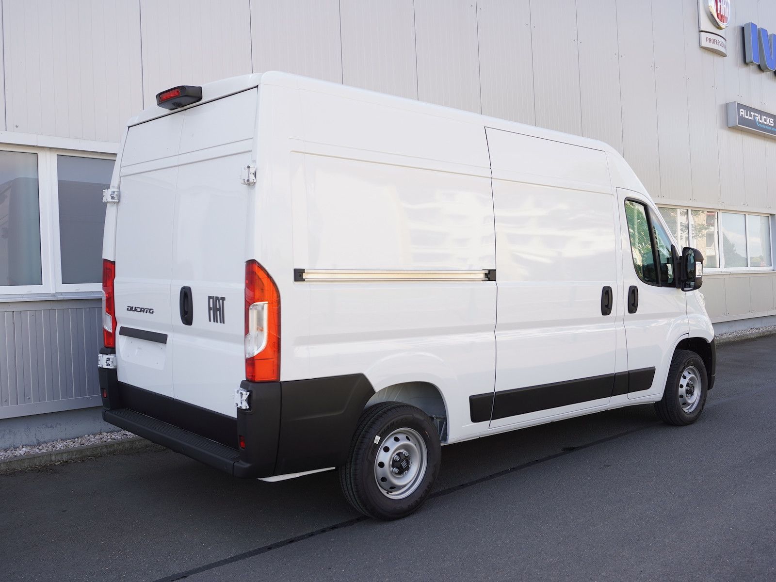 Fiat Ducato 33 L2H2 140 / 7-Zoll-Infotainment imagem 2