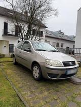 Fiat sparsamer Fiat Punto TÜV 11/2026 - Fiat Punto Gebrauchtwagen in Augsburg