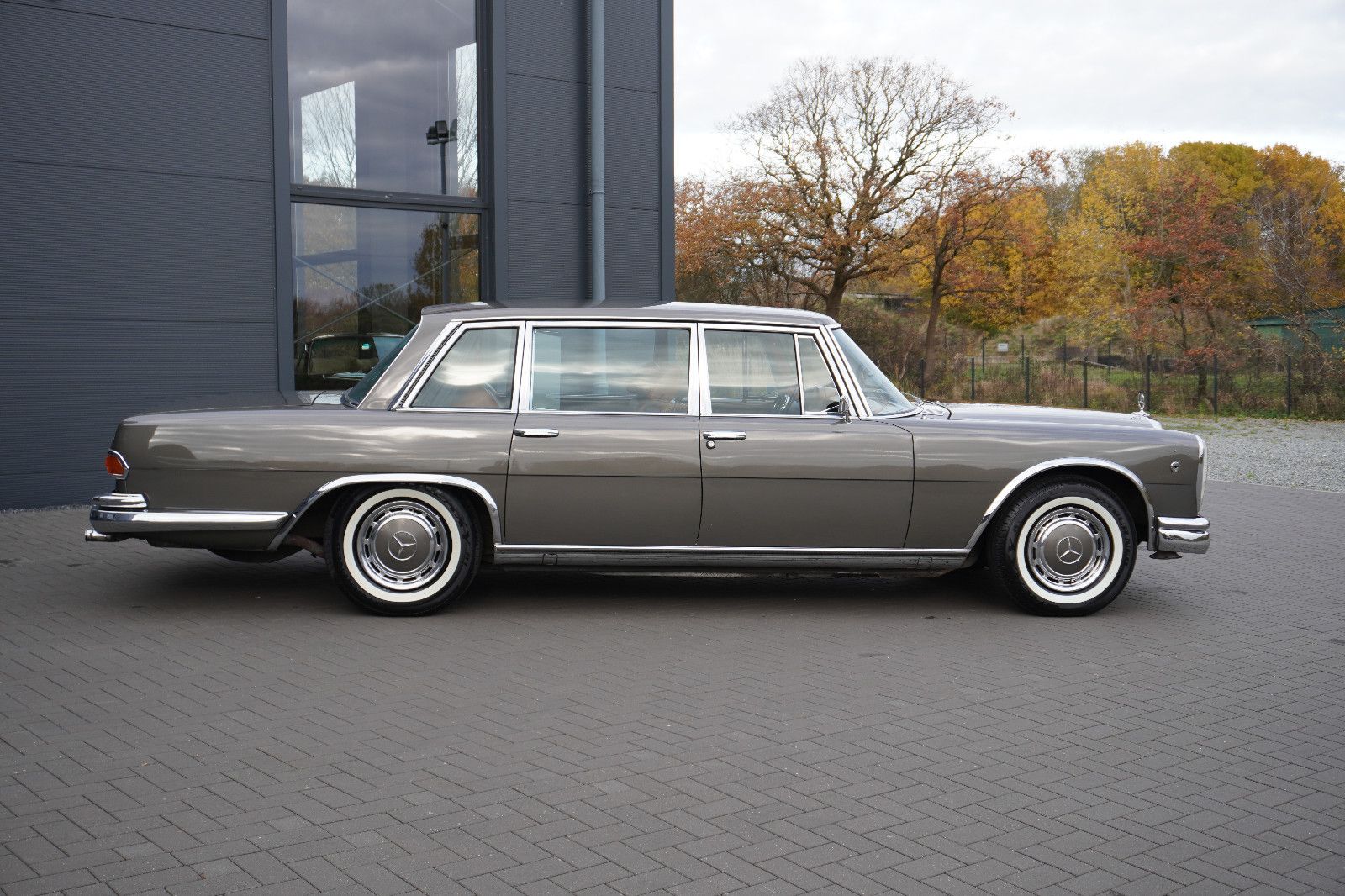 Fahrzeugabbildung Mercedes-Benz 600