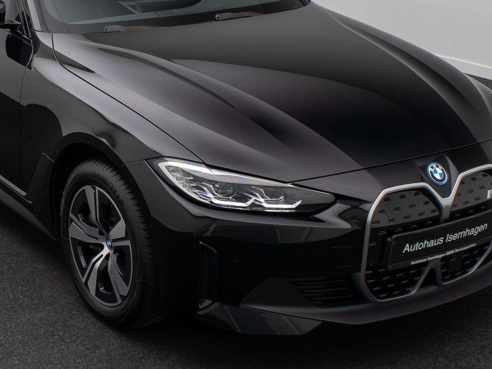 Fahrzeugabbildung BMW i4 eD40 Gran Coupe DAB Kamera Widscreen Sportstz