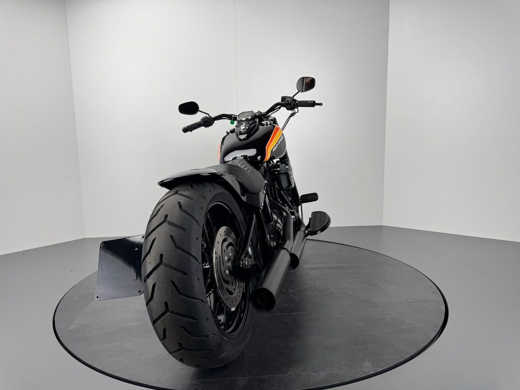 Fahrzeugabbildung Harley-Davidson SOFTAIL HERITAGE *CUSTOM "Milwaukee-Sunshine"