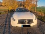 Infiniti QX70d  S Design 3.0d AT - Infiniti Q70 Diesel Gebrauchtwagen