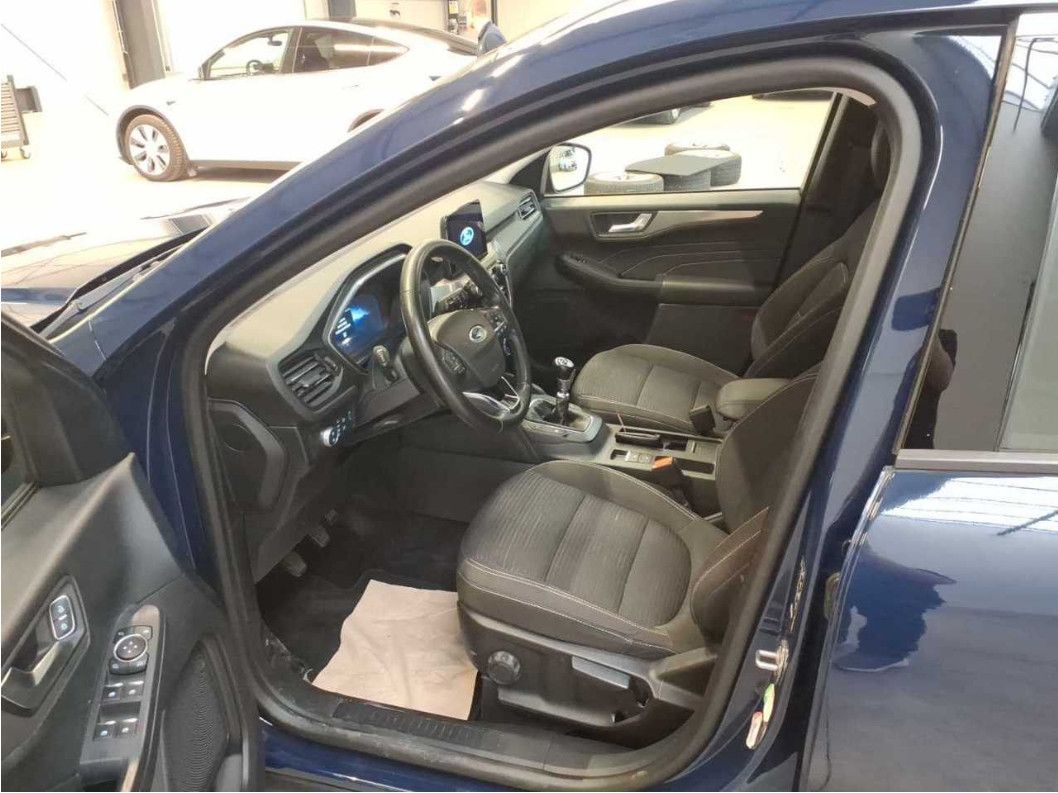 Fahrzeugabbildung Ford Kuga 2.0d Titanium LED/NAVI/SHZ/DAB/RFK/AHK/8Fa