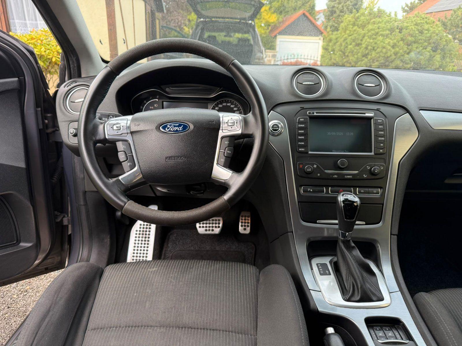 Ford Mondeo 2011 — photo 12