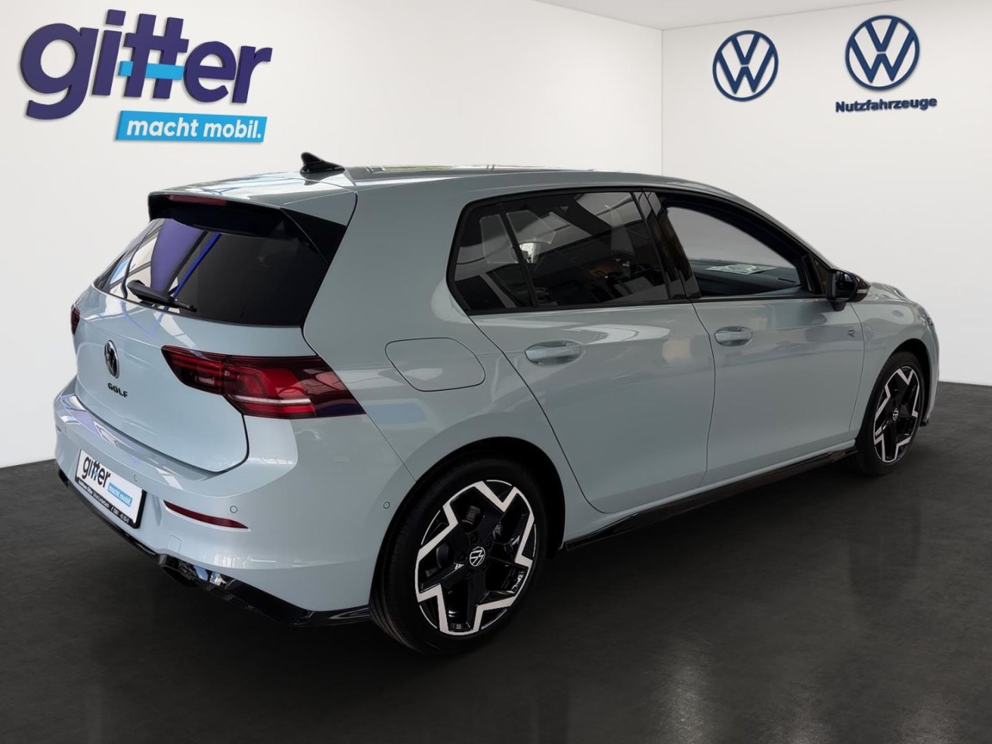 Volkswagen Golf VIII 1.5 eTSI 110 kW R-Line Sportpaket HUD  imagem 3