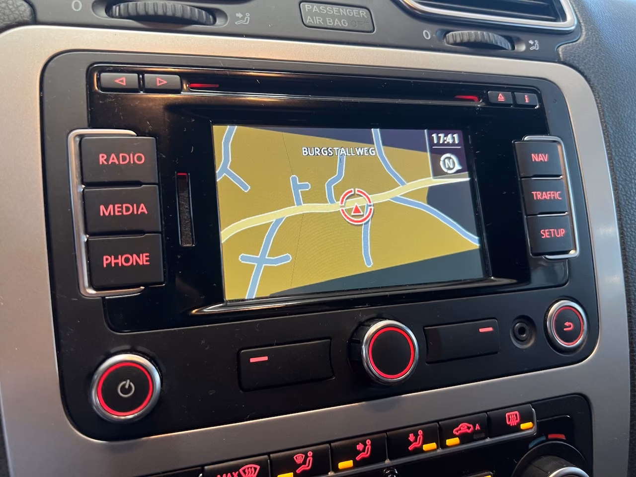 Volkswagen Scirocco 2.0 TDI |R-CAM|NAVI|2-ZONE|MFL|SHZ|